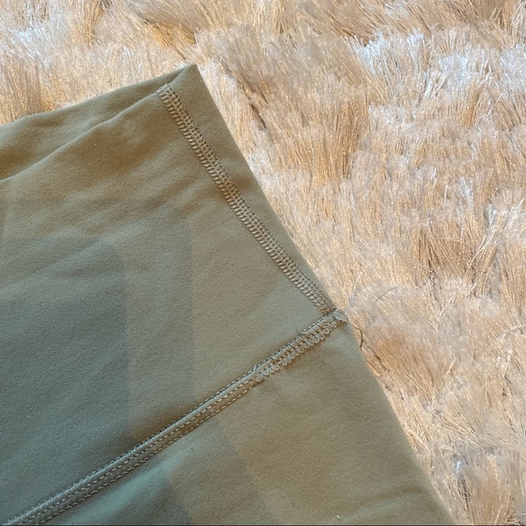 TNA atmosphere biker shorts - Picture 4 of 4